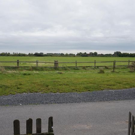 Kustverhuur, Oude Manege Nieuwvliet, Nieuwvliet 3 - 9 ภายนอก รูปภาพ